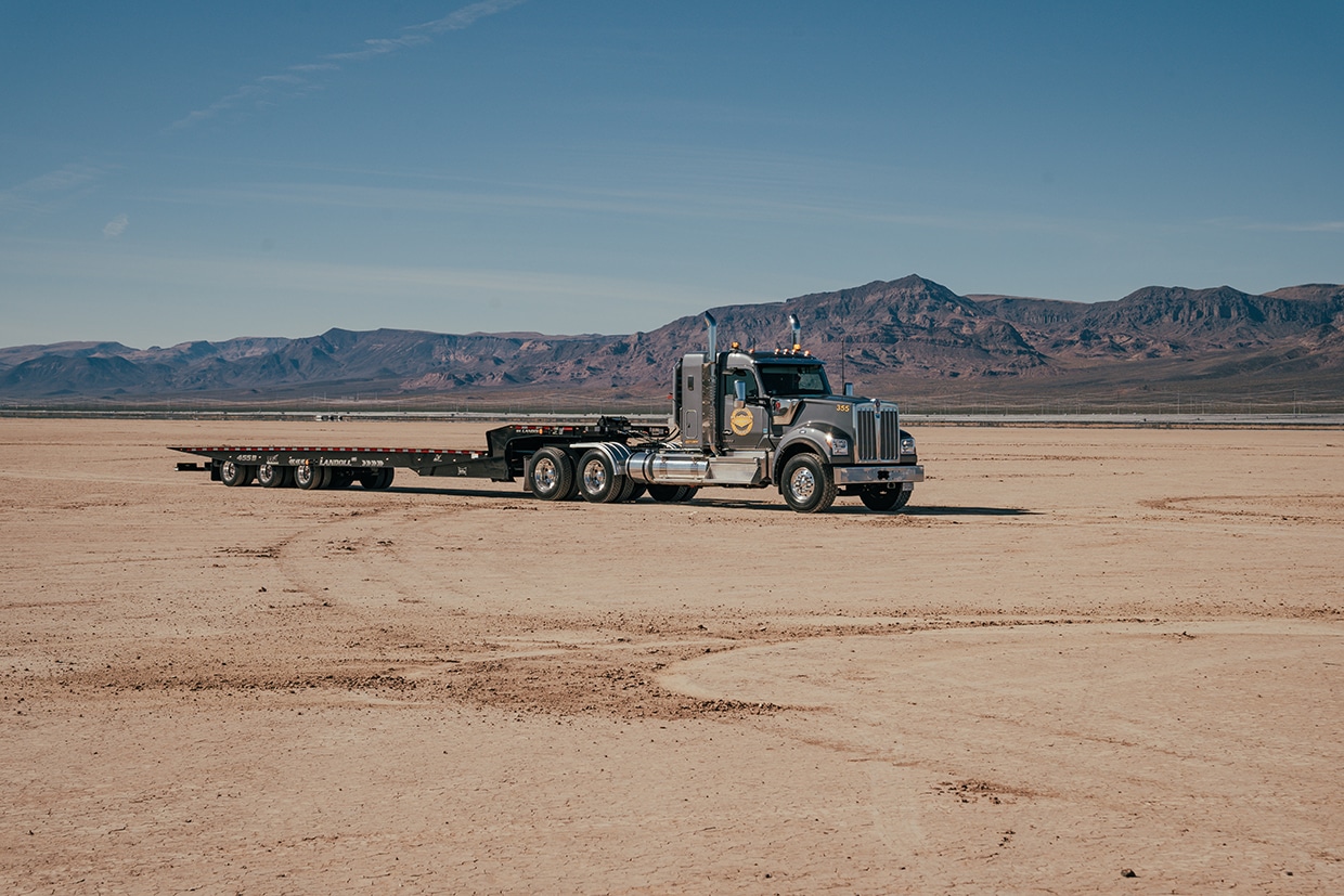 truck driver in Las Vegas Everything you Need to Know About Open Deck Trucking Service 69